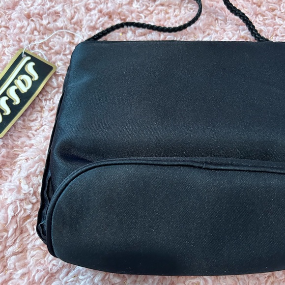 Sassy Little Evening Bag - Picture 5 of 9